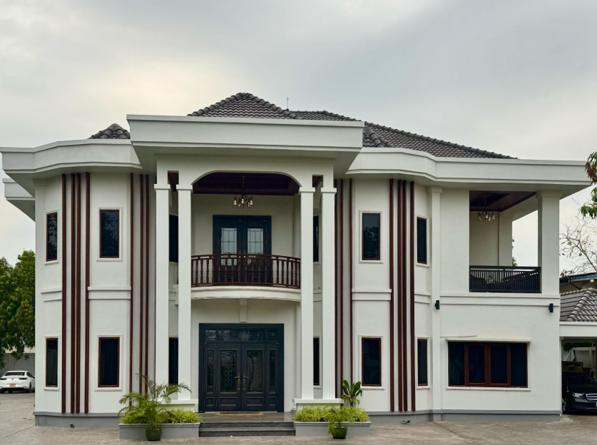 LAOS VIENTIANE PE