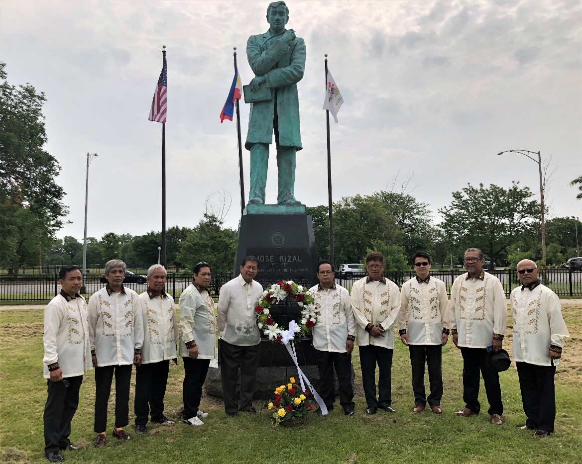 Chicago.Bday.Rizal.1.jpg