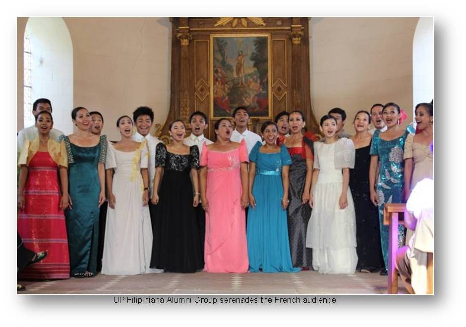 Paris  UP Filipiniana Alumni performance1