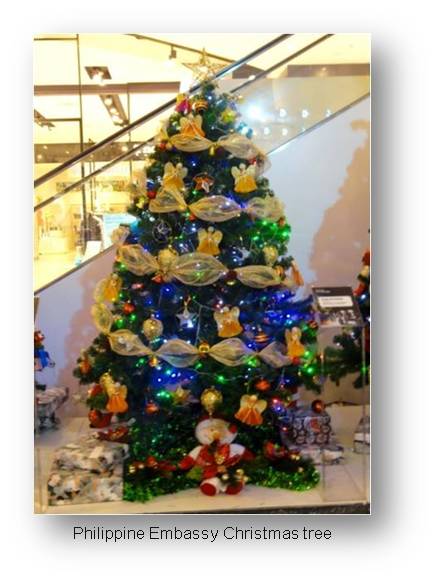 Bangkok Christmas tree charity award2