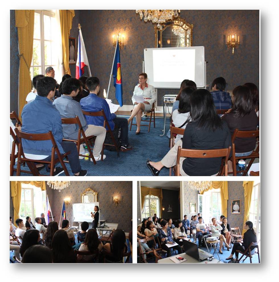 Paris orientation for students at the embassy2