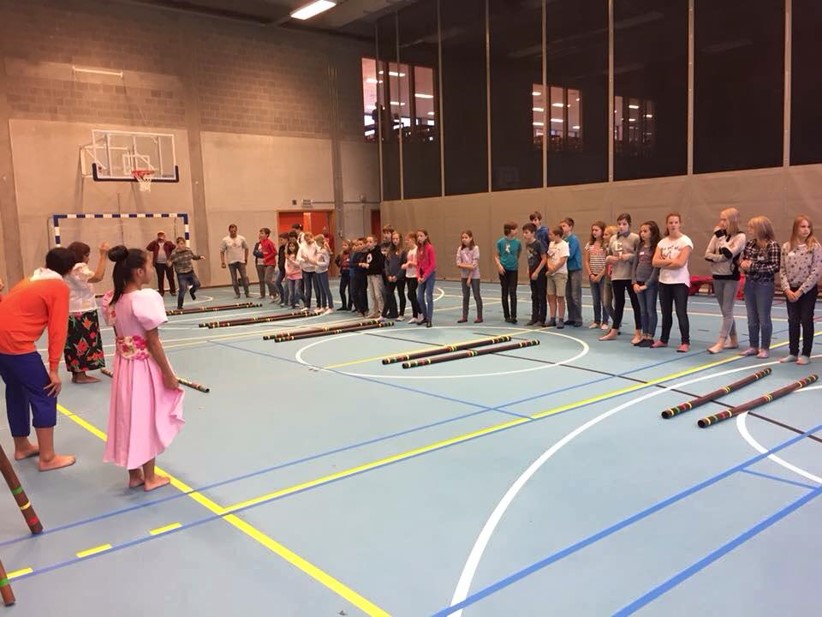 Brussels Tinikling 3