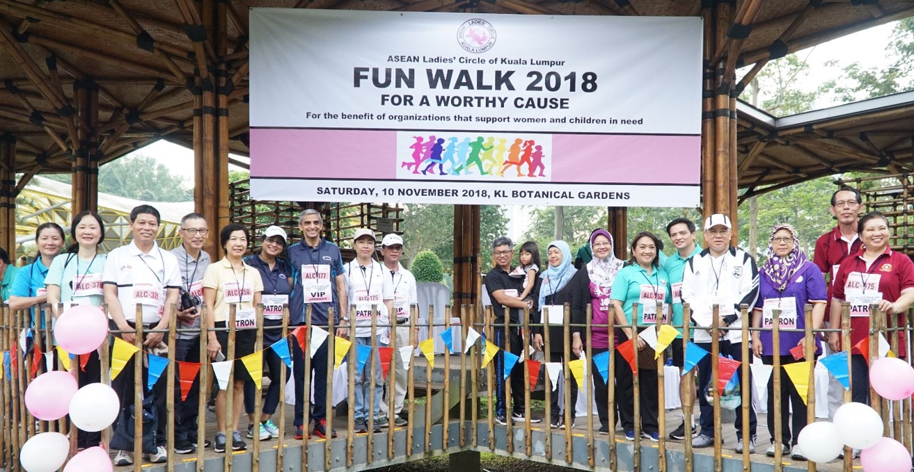 KL FUN WALK 3