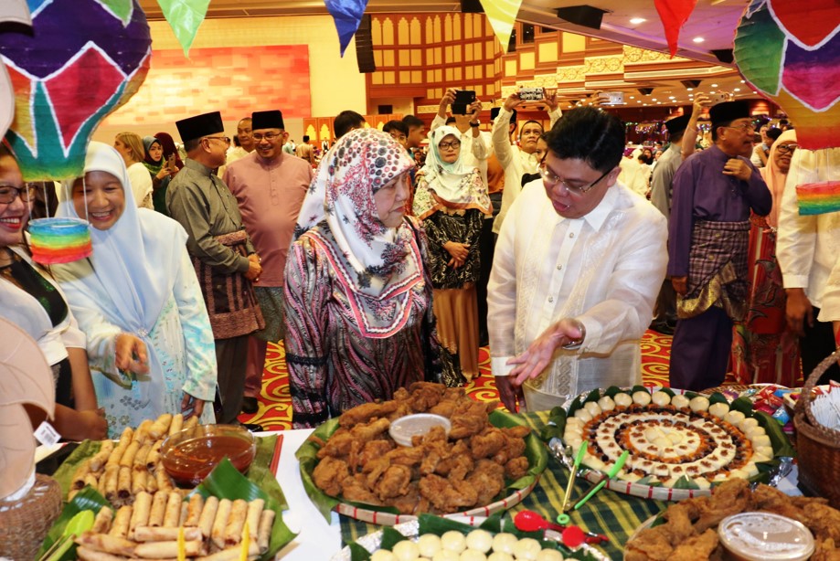 BRUNEI HARI RAYA 1