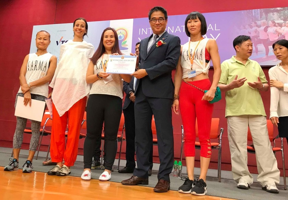Hong Kong Yoga 2