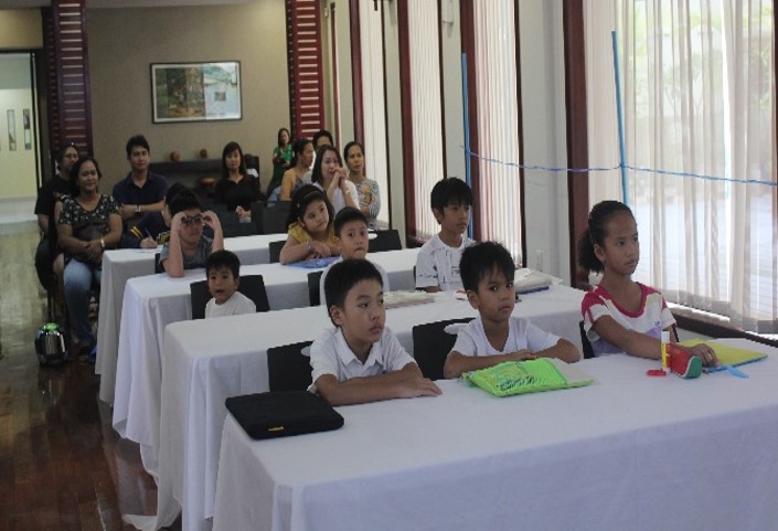 PHNOM PENH LANGUAGE 3