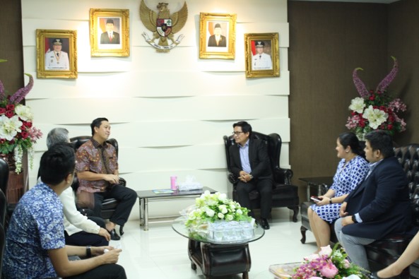 Manado airline 4