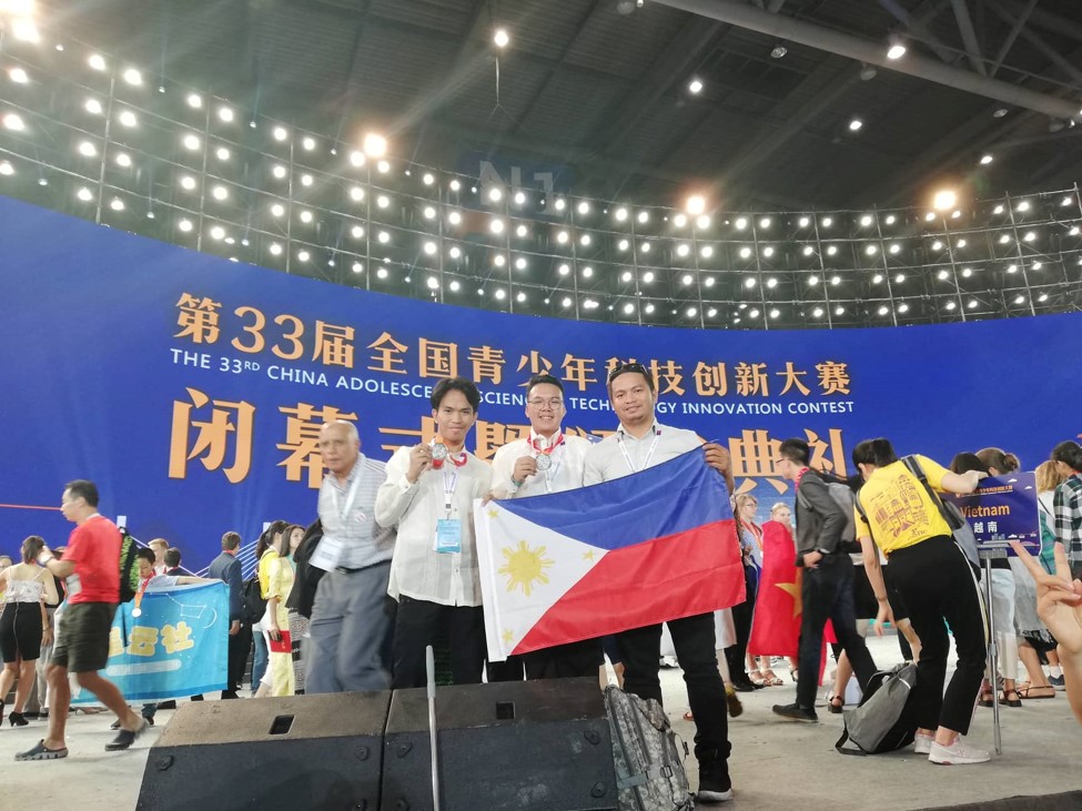 Chongqing Student Scientist Won