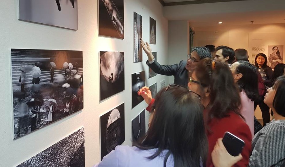 HK PHOTO EXHIBIT 3