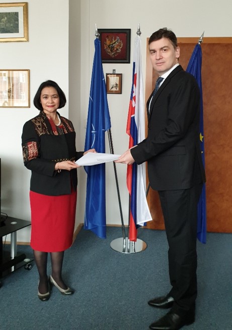 Vienna Credentials 1