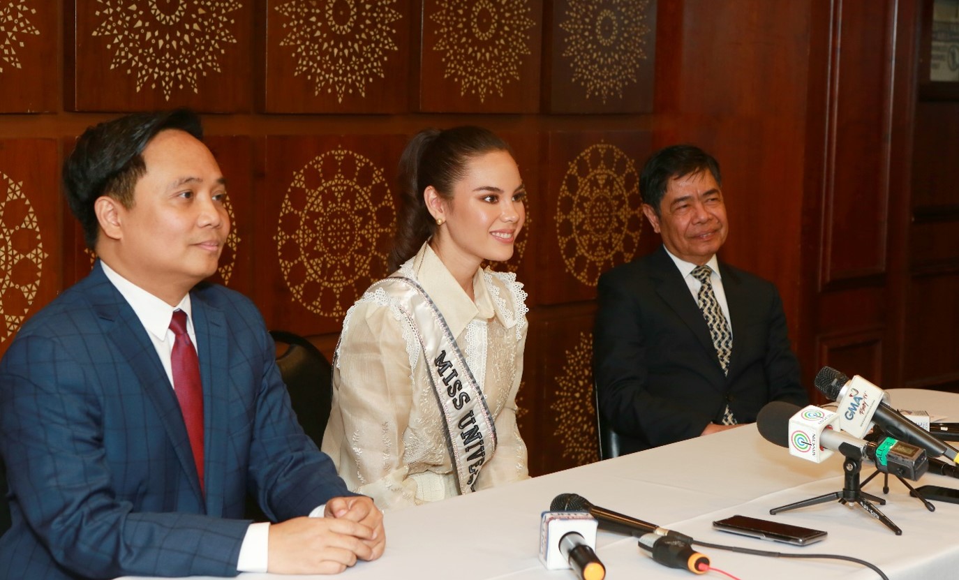 NY CATRIONA GRAY 2