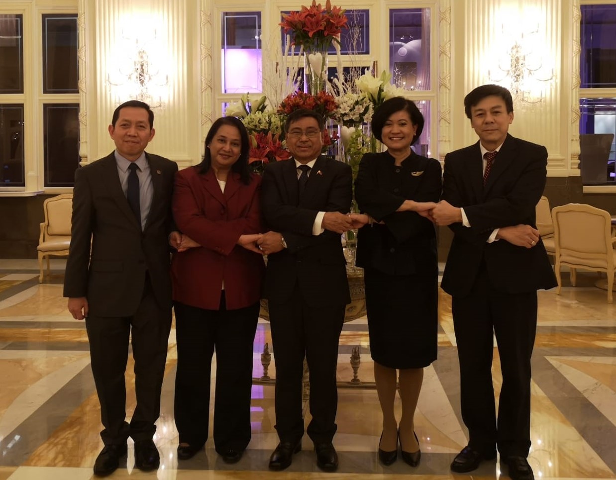 PRAGUE ASEAN CHAIR 2