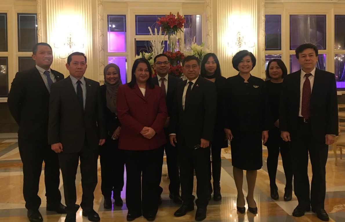 PRAGUE ASEAN CHAIR 3