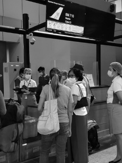 18 Filipinos Return Home 2