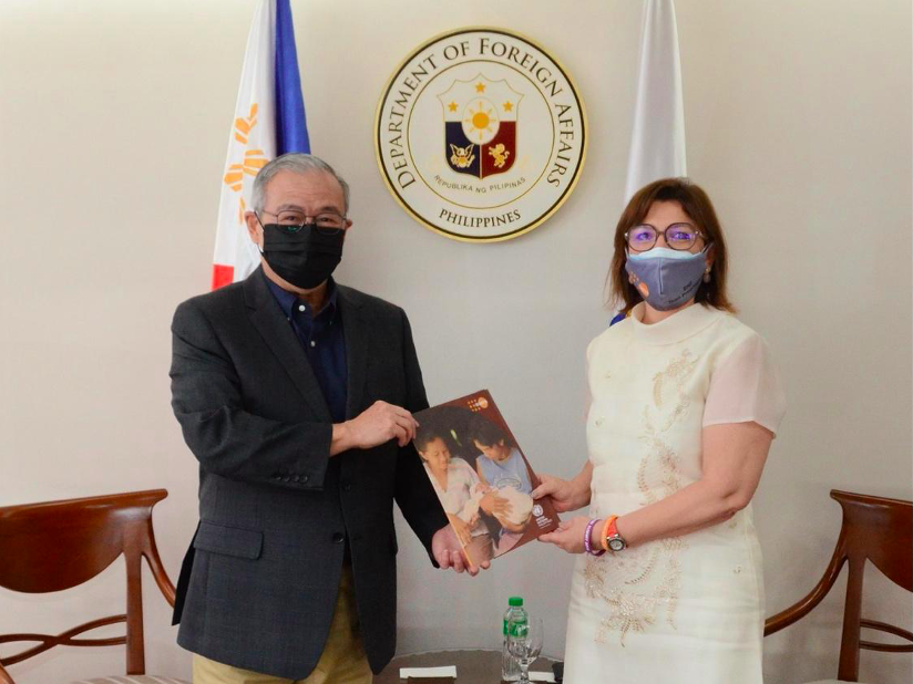 Secretary Locsin welcomes UNFPA 1