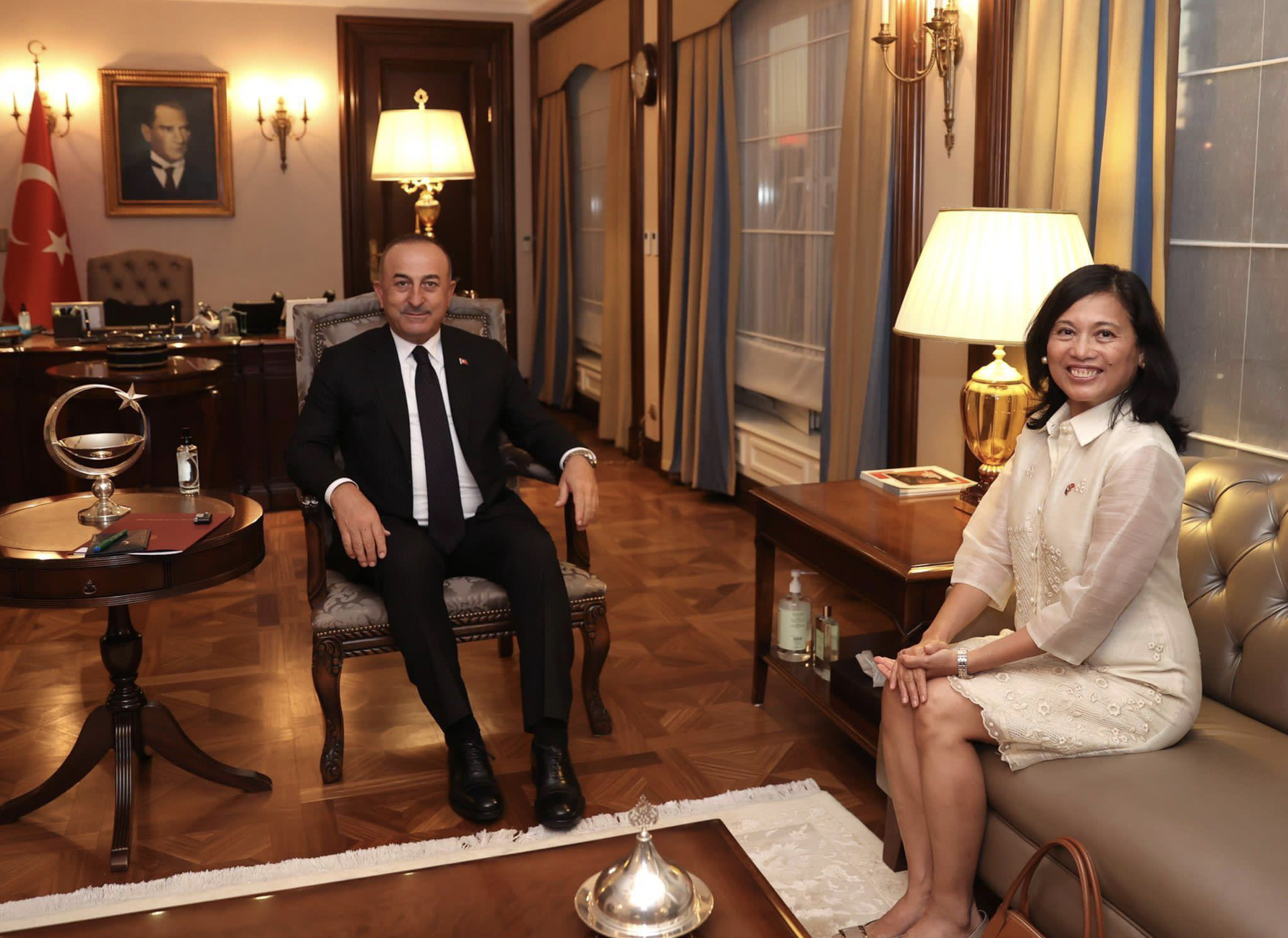 Philippine Ambassador Calls on Turkish Foreign Affairs Minister 1