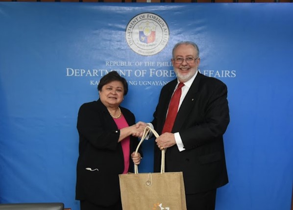 ASPAC AUS Amb with USEC Lazaro