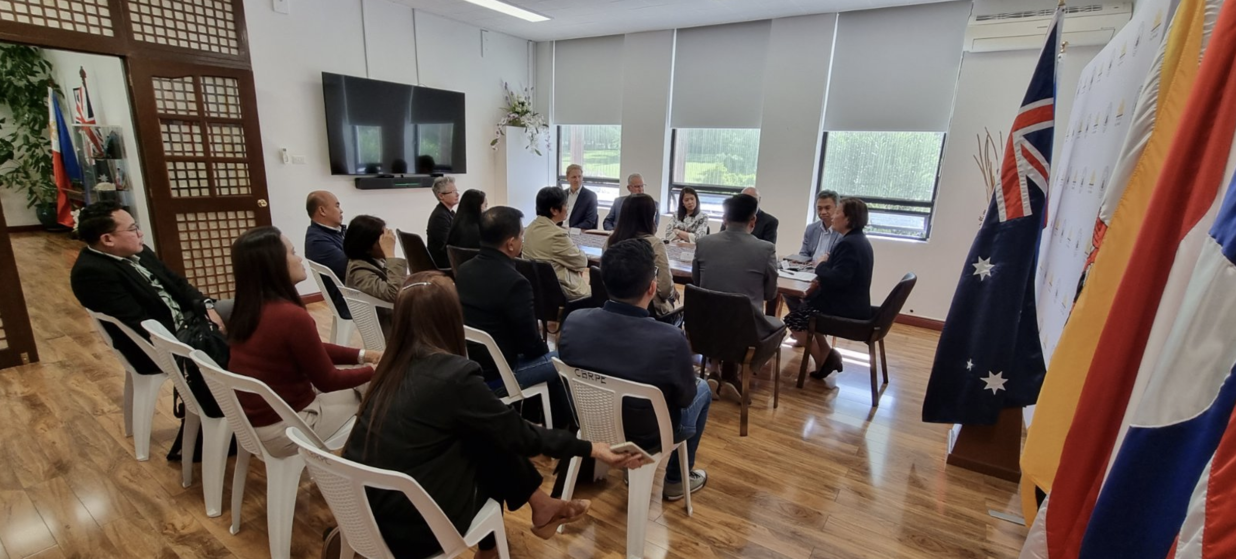PH Ambassador to Australia Meets with Government Reps 2
