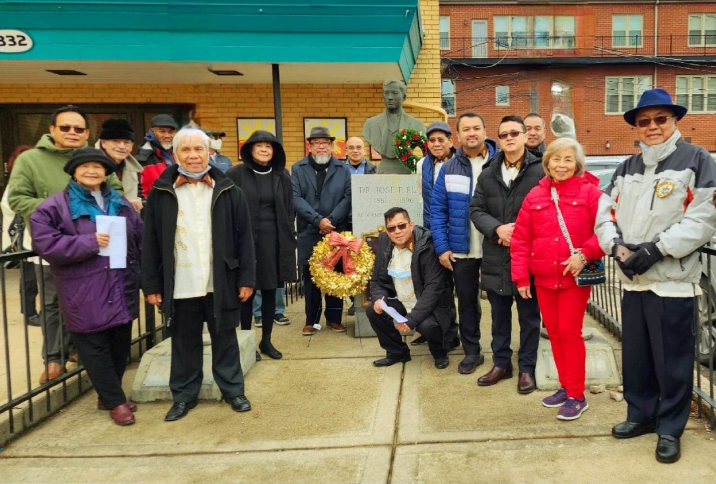 Chicago rizal day wreath laying