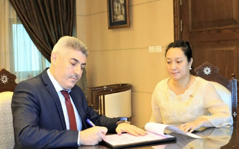 23.11.20. 2 Damascus PH Embassy Hands Over Philippines Financial Aid for the Earthquake Victims in Syria