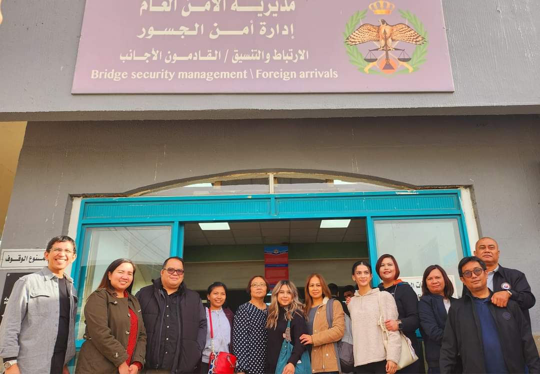 23.11.23 1 PH Embassy in Jordan Facilitates Successful Border Crossing of 5 Filipinos from the West Bank