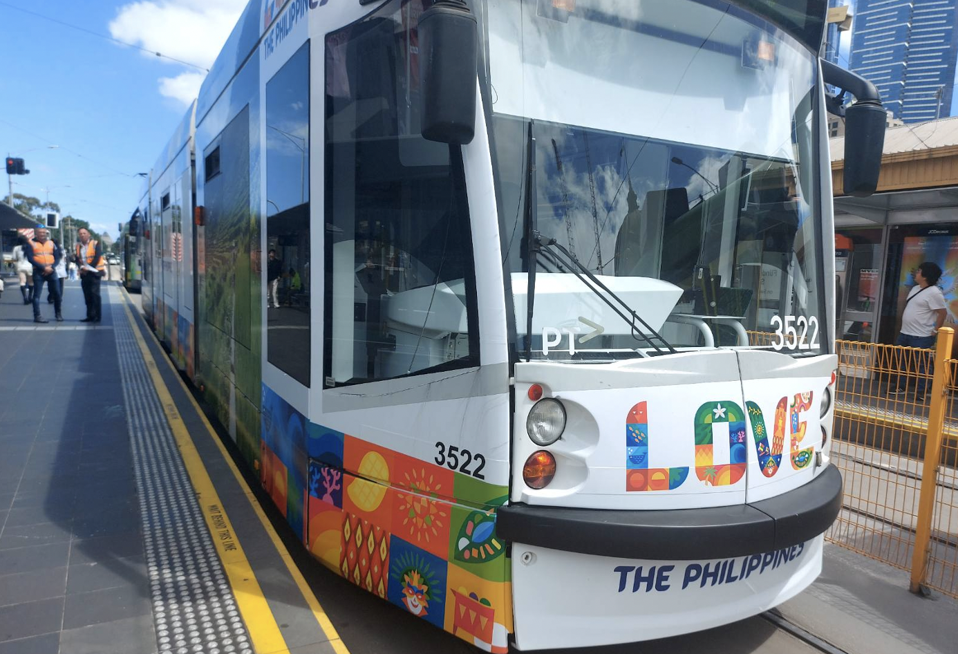 Melbourne Rides on Love 4