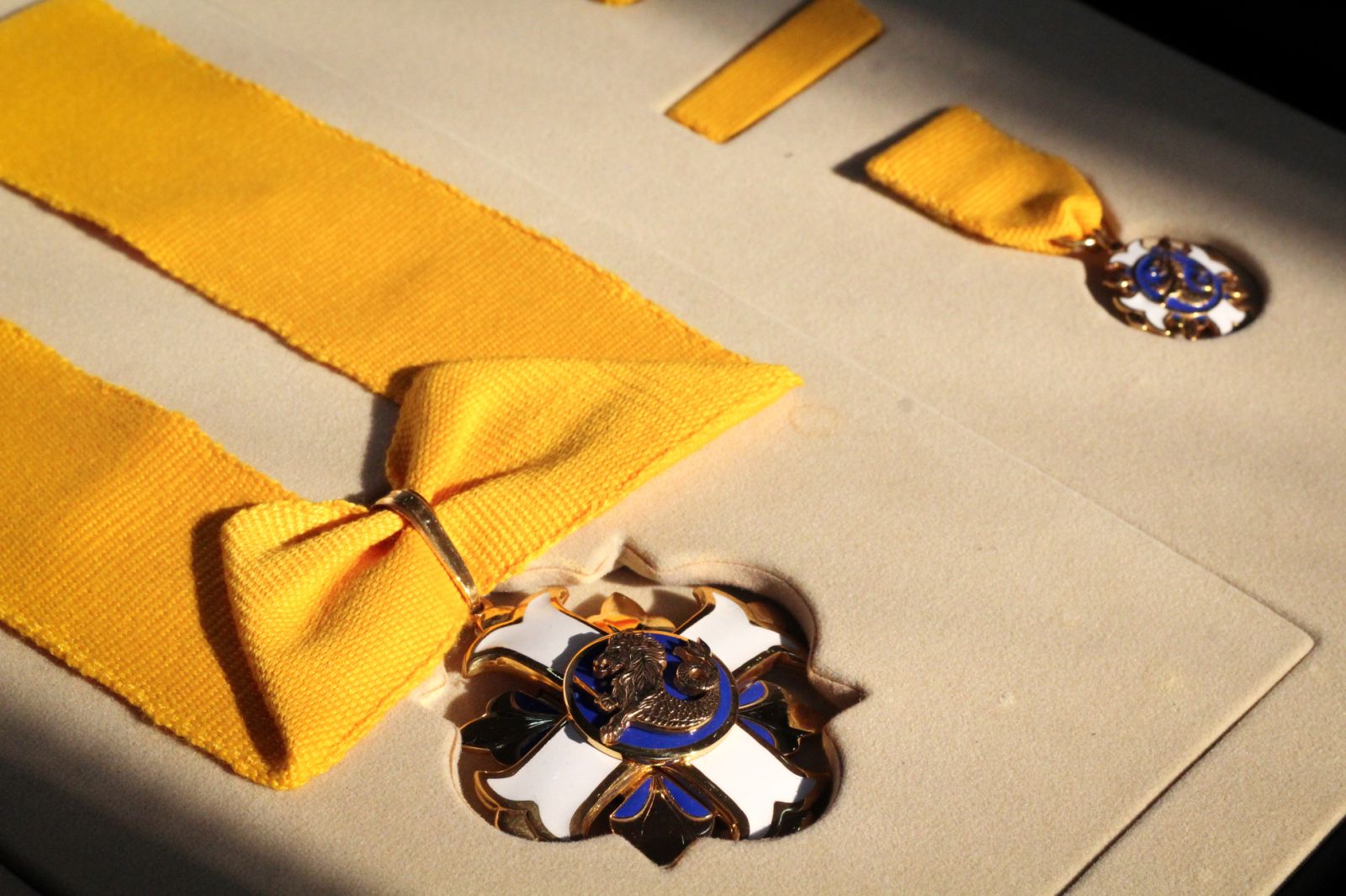 medal-b.jpg